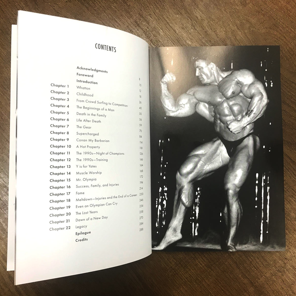 Carte autobiografică Dorian Yates  "From The Shadow"